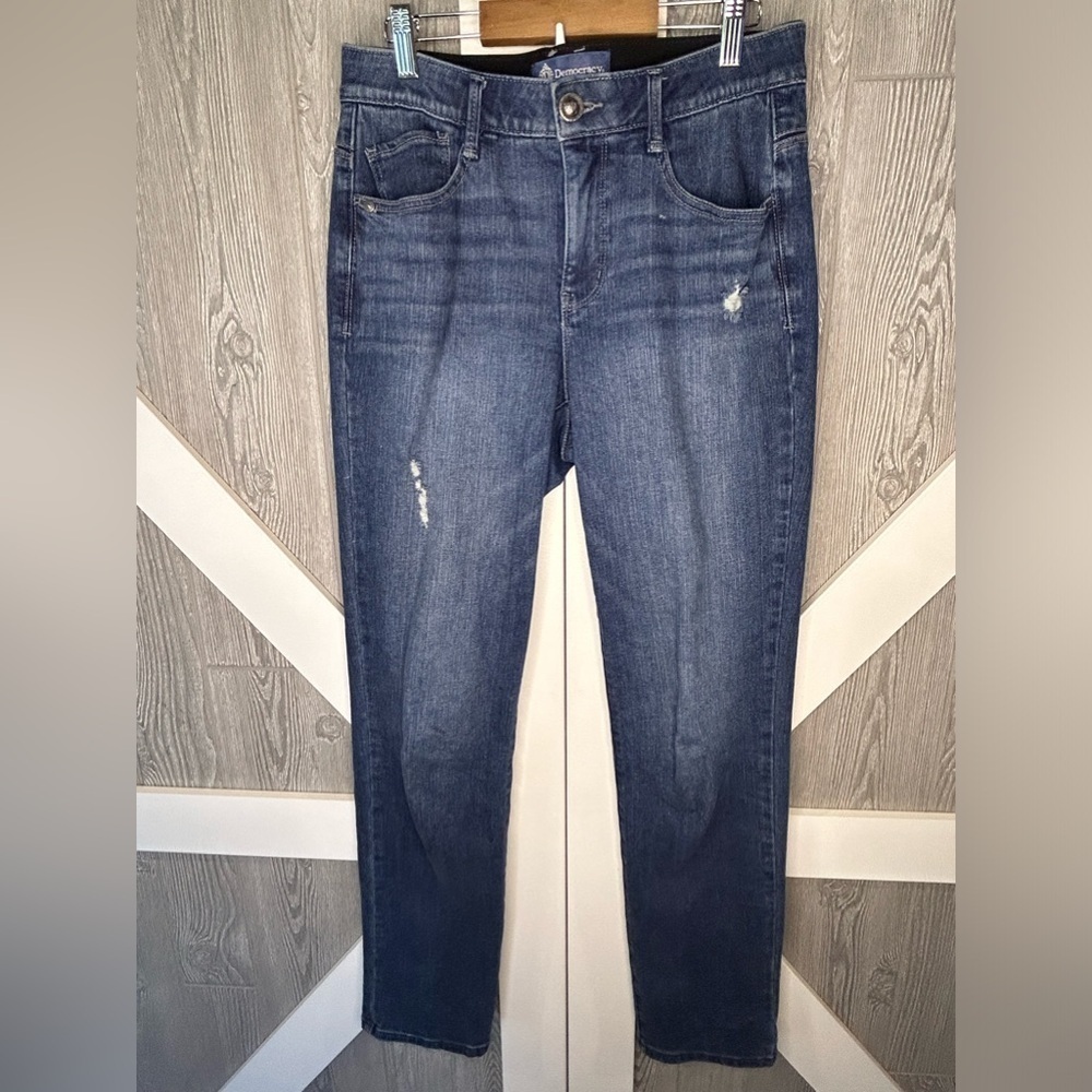 B6.8 "Ab"solution® Distressed Blue Straight Leg Jeans Size 4
